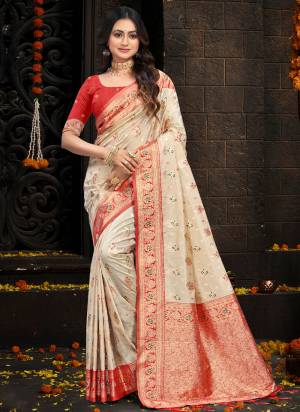 Looking These Fastive And Party Wear Saree in Fine Colored.These Saree And Blouse is Fabricated On Silk.Its Beautified With Woven Jacquard Designer.