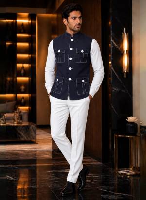 Looking These Party Wear Mans Wear Pocket Koti wearing this fashionable. This Koti Are Lachka Silk Fabriced With Sold Designer.