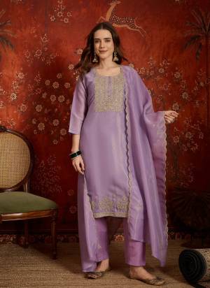 Looking These Prty Wear Salwar Suit in Fine Colored Pair With Bottom And Dupatta.These Top Are Silk And Bottom Are Fabricated On Santoon Pair With Silk Dupatta.Its Beautified With Designer Embroidery Work.