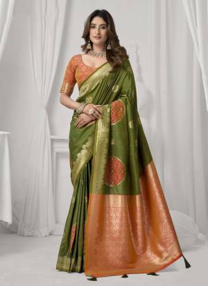 Looking These Fancy Party Wear Saree in Fine Colored.These Saree Are Soft Silk And Blouse is Soft Silk Fabricated.Its Beautified With Woven Jacquard Designer.