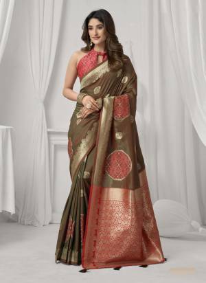Looking These Fancy Party Wear Saree in Fine Colored.These Saree Are Soft Silk And Blouse is Soft Silk Fabricated.Its Beautified With Woven Jacquard Designer.