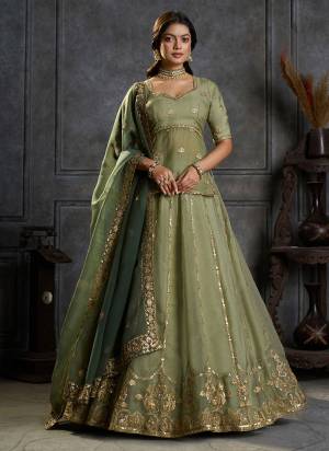 For A Designer Look,Grab These Lehenga Choli in Fine Colored.These Lehenga And Dupatta Are Fabricated On Organza Pair With Organza Blouse.Its Beautified With Designer Embroidery Work.