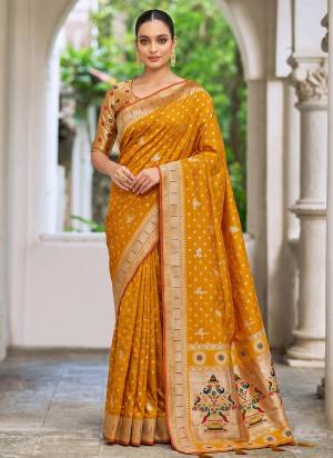 Garb These Fastive And Party Wear Saree in Fine Colored.These Saree And Blouse is Fabricated On Silk.Its Beautified With Weaving Jari Designer.
