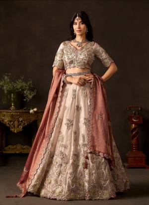 For A Designer Look,Grab These Lehenga Choli in Fine Colored.These Lehenga Are Fendy And Blouse Are Fabricated On Fendy Pair With Dupatta Are Fendy.Its Beautified With Designer Dori,Thread,Jari,Sequance Embroidery Work.