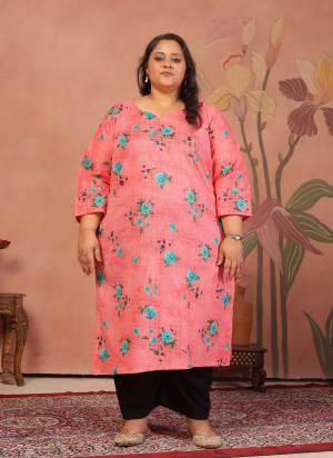 Garb These Beautiful Looking Readymade Plus Size Kurti.These Kurti is Fabricated On Cambric Cotton.Its Beautified With Designer Printed.