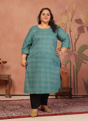 Garb These Beautiful Looking Readymade Plus Size Kurti.These Kurti is Fabricated On Cambric Cotton.Its Beautified With Designer Printed.