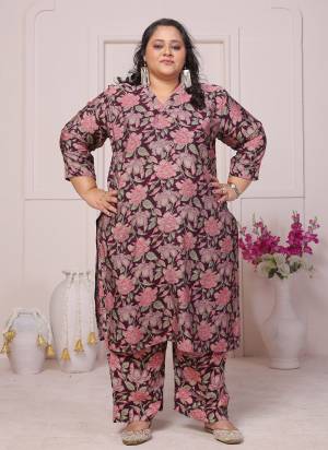 Attrective These Beautiful Looking Readymade Plus Size Co Ord Kurti With Bottom.These Kurti And Bottom is Fabricated On Viscose Chanderi.Its Beautified With Designer Printed.