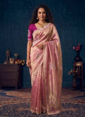 Look Attrective These Designer Party Wear Saree in Fine Colored.These Saree Are Organza Silk And Blouse Are Raw Silk is Fabricated.Its Beautified Desiger Zarka,Beads Work.
