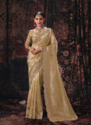 Looking These Fancy Party And Fastival Wear Saree in Fine Colored.These Saree Are Kanjivaram Silk And Blouse is Fabricated On Kanjivaram Silk.Its Beautified With Designer Resha,Jari,Sequance Embroidery With Beads, Stone Work.