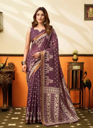 Garb These Fancy Party Wear Saree in Fine Colored.These Saree Are Cotton Silk And Blouse is Cotton Silk Fabricated.Its Beautified With Woven Jacquard Designer.