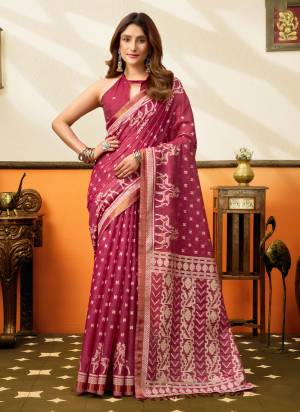 Garb These Fancy Party Wear Saree in Fine Colored.These Saree Are Cotton Silk And Blouse is Cotton Silk Fabricated.Its Beautified With Woven Jacquard Designer.