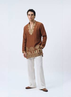 Looking These Party Wear Mans Wear Kutra Payjama in Fine Color. These Kurta Are Salsa And Payjama Lachaka Fabriced With Designer Embroidery Work .