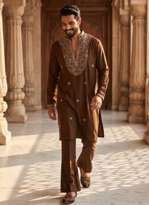 Looking These Party Wear Mans Wear Kutra Payjama in Fine Color. These Kurta Are Japani Lachaka And Payjama Japni Lachaka Fabriced With Designer Embroidery,Hand Work .