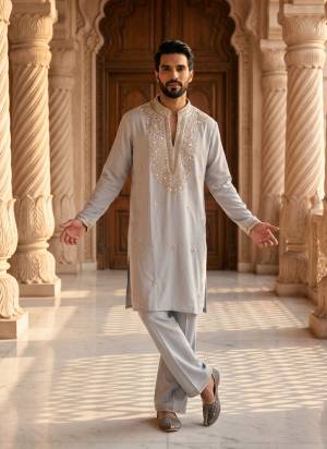 Looking These Party Wear Mans Wear Kutra Payjama in Fine Color. These Kurta Are Japani Lachaka And Payjama Japni Lachaka Fabriced With Designer Embroidery,Hand Work .