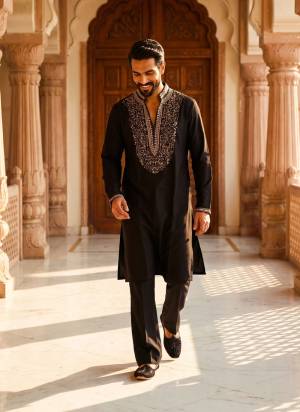Looking These Party Wear Mans Wear Kutra Payjama in Fine Color. These Kurta Are Japani Lachaka And Payjama Japni Lachaka Fabriced With Designer Embroidery,Hand Work .