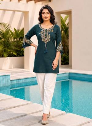 Looking These Beautiful Looking Readymade Tunic Kurti.These Kurti Are Fabricated On Rayon.Its Beautified With Designer Embroidery Work.