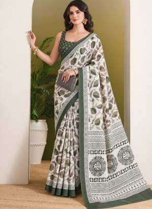 Garb These Party Wear Ready To Wear Saree in Fine Colored.These Saree Are Silk Blend And Blouse is Silk Blend Fabricated.Its Beautified With Designer Printed.