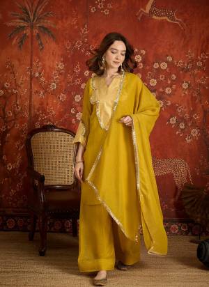Garb These Suit in Fine Colored Pair With Bottom And Dupatta.These Top Are Crunchy And Bottom Are Fabricated On Crunchy Pair With Crunchy Dupatta.Its Beautified With Designer Embroidery Work.