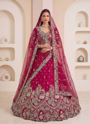 For A Fancy Designer Look,Grab These Lehenga Choli With 2 Dupatta in Fine Colored.These Lehenga And Choli Are Premium Silk And Dupatta Are Fabricated On Soft Net Pair.Its Beautified With Beads,Jari,Sequance Embroidery Work. 
