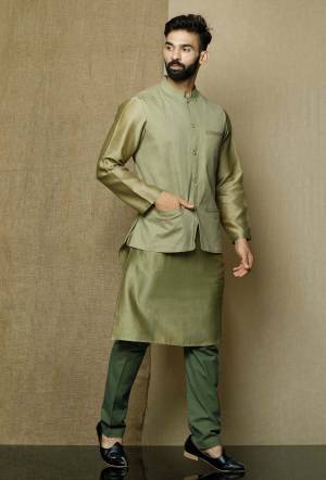 Here Is A Rich And Decent Looking Readymade Pair Of Men's Kurta Pyjama With Jacket. This Kurta And Pyjama Are Fabricated On Cotton Paired With Cotton Fabricated Jacket. Buy This Pair For The Upcoming Wedding And Festive Season. 

