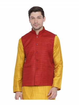 Here Is A Rich And Decent Looking Readymade Pair Of Men's Jacket. This Jacket Are Cotton Fabricated. Buy This Pair For The Upcoming Wedding And Festive Season. 

