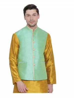 Here Is A Rich And Decent Looking Readymade Pair Of Men's Jacket. This Jacket Are Cotton Fabricated. Buy This Pair For The Upcoming Wedding And Festive Season. 

