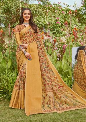 Celebrate This Festive Season In This Very Pretty Fancy Colored Designer Saree Paired With Blouse. This Saree and Blouse Are Linen Based Beautified With Detailed Wevon Pallu Border And Digital Printed Saree. 