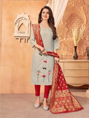 Look Pretty This Designer Long Length Suit In Lovely Fine Light Color.?Its Pretty Designer Thread Embroidred Work Top Is Handloom Slub Based Paired With Cotton Bottom And Banarasi Silk Wevon Designer Fabricated Work Dupatta Which Gives An Attractive To The Suit.