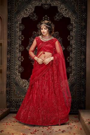 Attrective Wedding Season Partywear Heavy Designer Lehenga Choli And Dupatta In Fine Color Fabricated On Net Beautified With Heavy Attractive Thread,Seaquance Embroidery Work. 