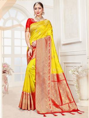 Attractive Wearing This Fine Colored Saree Paired With Contreased Blouse.This Heavy Designer Wevon Saree Is Banarasi Silk Based Which Gives A Rich Look To Your Personality. Buy This Pretty Saree Now.