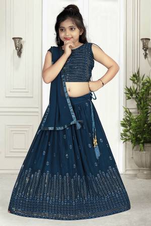 Attrective Looking Kidswear Readymade Heavy Designer Lehenga Choli In Fine Color Fabricated On Georgette And Dupatta Are Georgette Beautified With Heavy Attractive Sequance Thread Embroidery Work. 