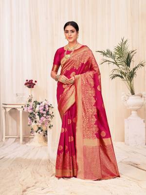 Look Attrective This Wedding Partywear Saree Are Fine Saree Paired With Blouse.This Saree And Blouse Are Banarasi Silk Based Fabric With Weaving Designer Work. Buy This Pretty Saree Now.