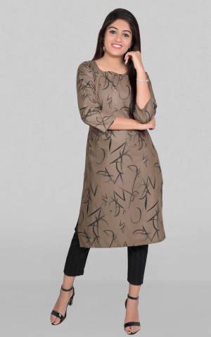 Attrective This Readymade Long Kurti In Fine Color Fabricated On Cotton Beautified With Printed Designer. It Is Light In Weight And Easy To Carry All Day Long. 