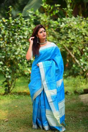 Stylist This Fastival Saree Are Fine Saree Paired With Contrasted Blouse.This Saree And Blouse Are Banglori Silk Based Fabric With Wevon Tassels Designer . Buy This Pretty Saree Now.