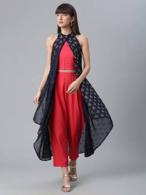 Attrective This Readymade Long Kurti With Bottom In Fine Color Fabricated On Crepe Beautified With Designer Printed. It Is Light In Weight And Easy To Carry All Day Long. 