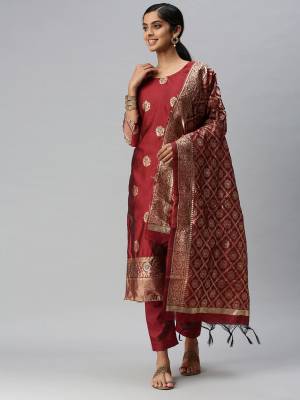 Looking This Designer Suits In Lovely Color.?Its Pretty Designer Weaving Jacquard Work Top Is Banarasi Jacquard Based Paired Bottom Santoon With Banarasi Jacquard Weaving Work Fabricated Dupatta Which Gives An Attractive To The Dress.