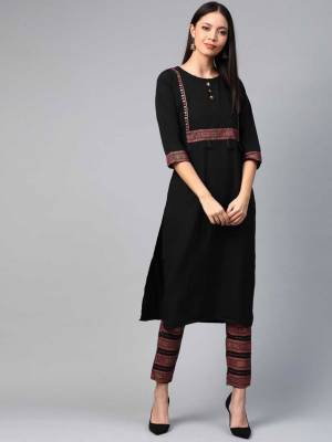 Attrective This Readymade Long Kurti With Pant In Fine Color.Kurti And Pant Are Fabricated On Crepe Beautified With Designer Printed. It Is Light In Weight And Easy To Carry All Day Long. 