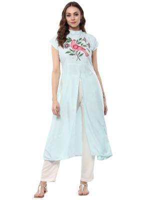 Attrective This Readymade Long Kurti In Fine Color Fabricated On Crepe Beautified With Designer Printed. It Is Light In Weight And Easy To Carry All Day Long. 