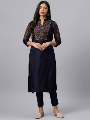 Attrective This Readymade Long Kurti With Bottom In Fine Color Fabricated On Poly Silk Beautified With Designer Digital Printed. It Is Light In Weight And Easy To Carry All Day Long. 