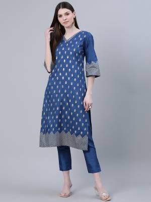 Looking This Readymade Long Kurti With Bottom In Fine Color. Kurti And Pant Are Fabricated On Poly Silk Beautified With Designer Foil Printed. It Is Light In Weight And Easy To Carry All Day Long. 