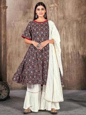 Greb This Readymade Plazzo Suits In Fine Color Top And Dupatta Are Rayon With Dupatta Are Rayon Fabricated Beautified With Printed Designer. It Is Light In Weight And Easy To Carry All Day Long. 