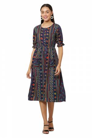 Attrective This Printed Designer  Readymade Long Kurti In Fine Color. This Kurti Are Rayon Fabricated Beautified With Designer Printed. It Is Light In Weight And Easy To Carry All Day Long. 