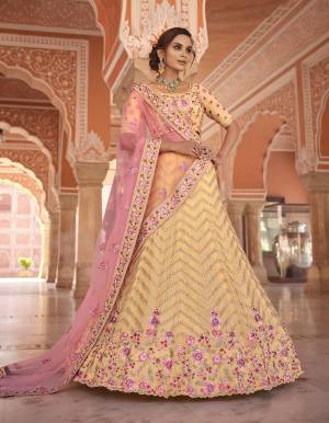 Attrective This Bridal Heavy Designer Lehenga Choli In Fine Color Fabricated On Georgette Beautified Fabric Lahenga Choli With Heavy Designer Embroidery With Zarkan Work.Buy Now. 