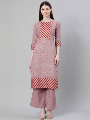 Attrective This Readymade Long Kurti In Fine Color Fabricated On Crepe Beautified With Designer Foil Printed. It Is Light In Weight And Easy To Carry All Day Long. Buy Now.