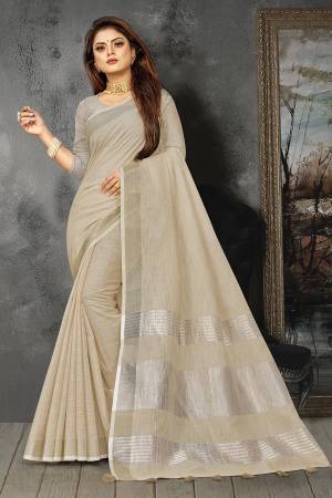 Enhance Your Personality In This Lovely Colored Designer Saree. This Saree And Blouse Are Linen Based Fabric With Heavy Wevon Pallu Border Designer. Buy This Pretty Saree Now.