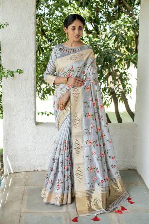 Buy These Beautifull Saree Pretty Color Paired With Pretty Blouse.This Saree And Blouse Are Mysore Silk Based Fabric With Wevon Pallu Border With Heavy Designer Embroidery And Swarovski Work.