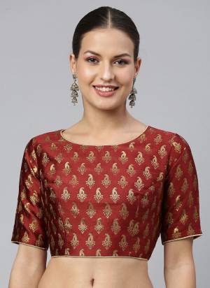 Grab These Readymade Designer Blouse in Pretty Colored Fabricated On Jacquard Silk Beautified With Wevon Designer.