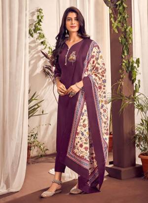 Grab These Readymade Suit In All Over Fine Colored.These Top And Bottom Are Fabricated On Jam Cotton Pair With Muslin Dupatta.Its Beautified Wth Embroidery Work