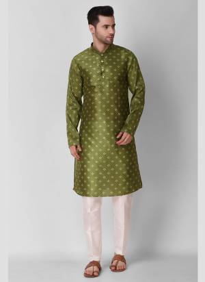 Take your ethnic style quotient to the next level by wearing this fashionable kurta set.Its Come With Art Silk Fabricated Pair With Art Silk Fabric Payjama.Buy Now