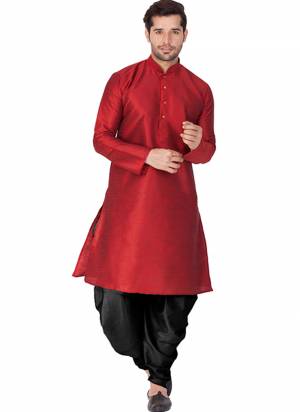 Take your ethnic style quotient to the next level by wearing this fashionable kurta set.Its Come With Banglori Silk Fabricated Kurta And Bottom.Its Beautified With Dyed Solid Work.